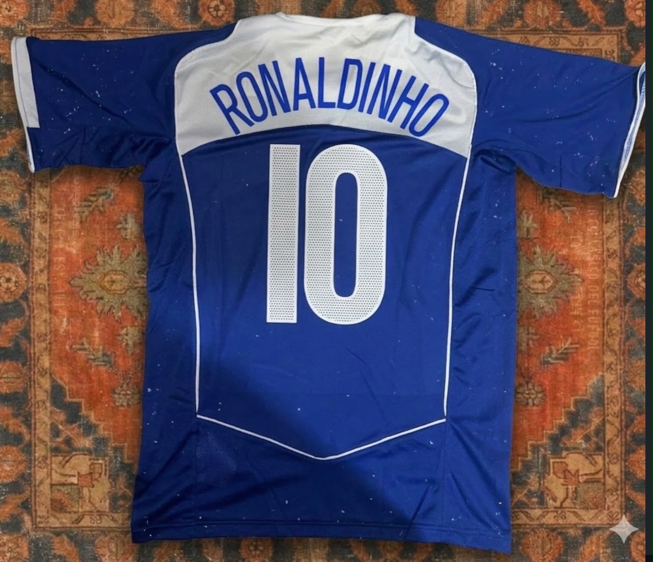 Camiseta de visitante (away) de la selección de Brasil