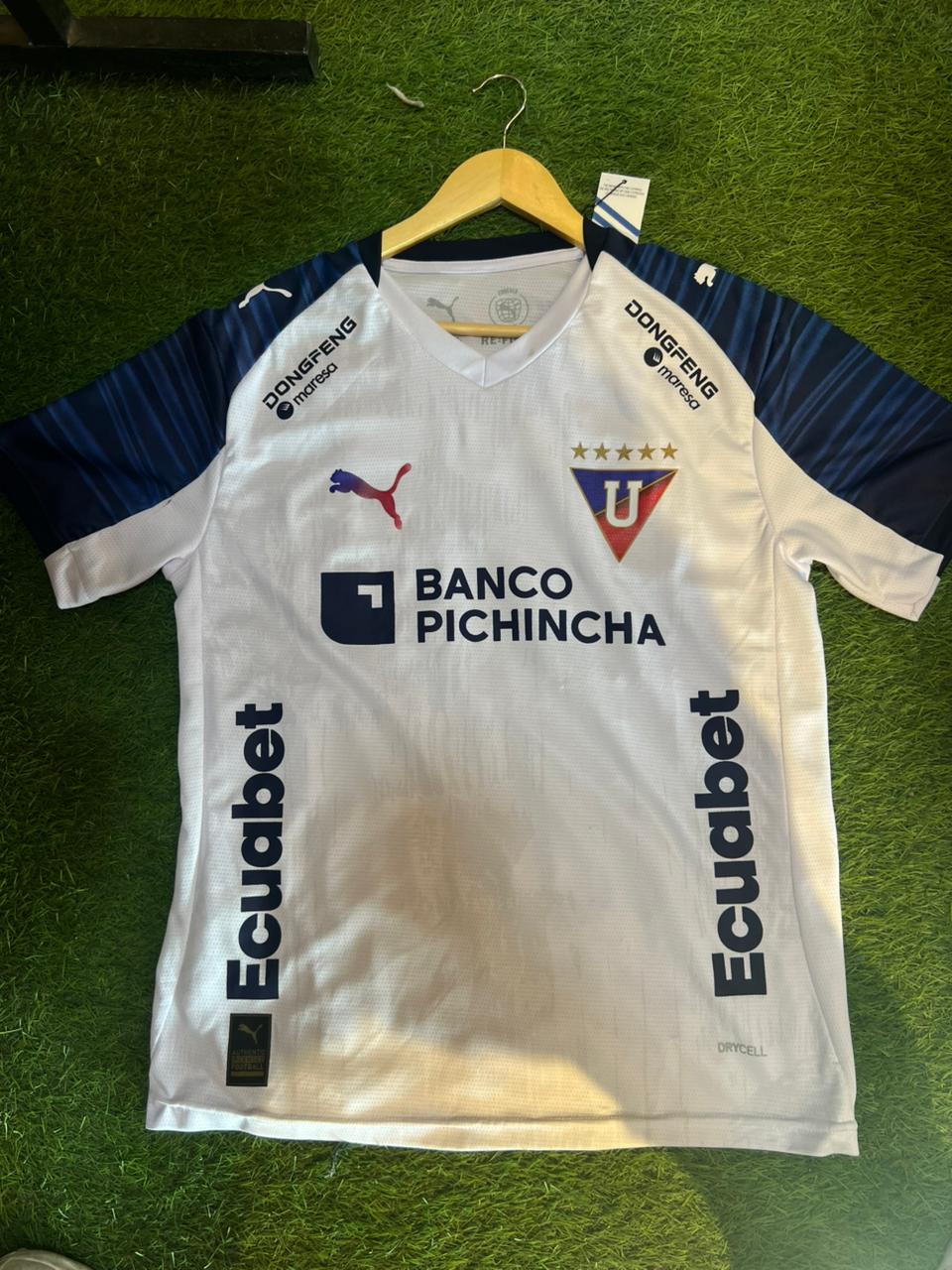 Camiseta de Liga Deportiva Universitaria de Quito 2026
