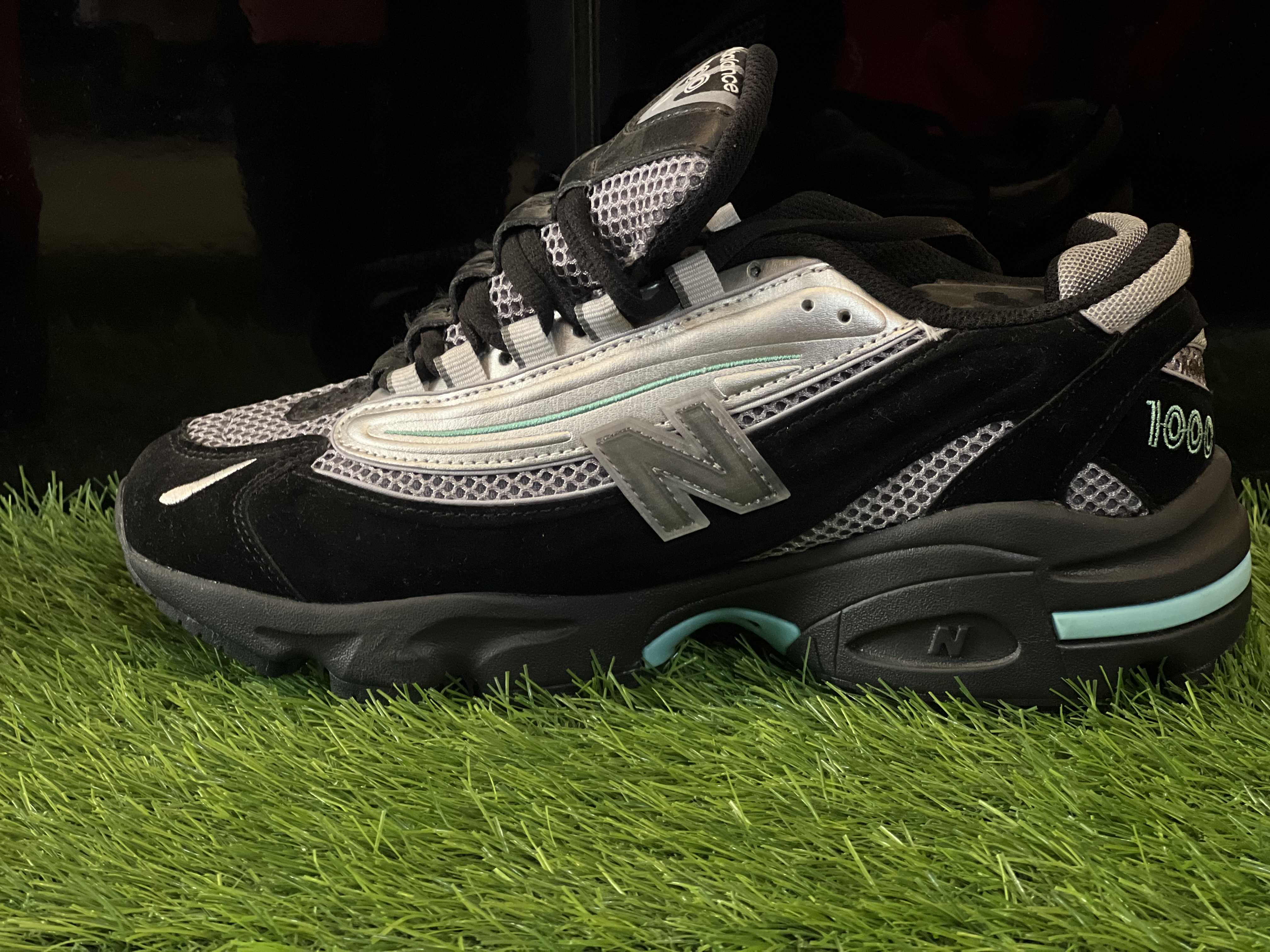 New Balance Black Teal